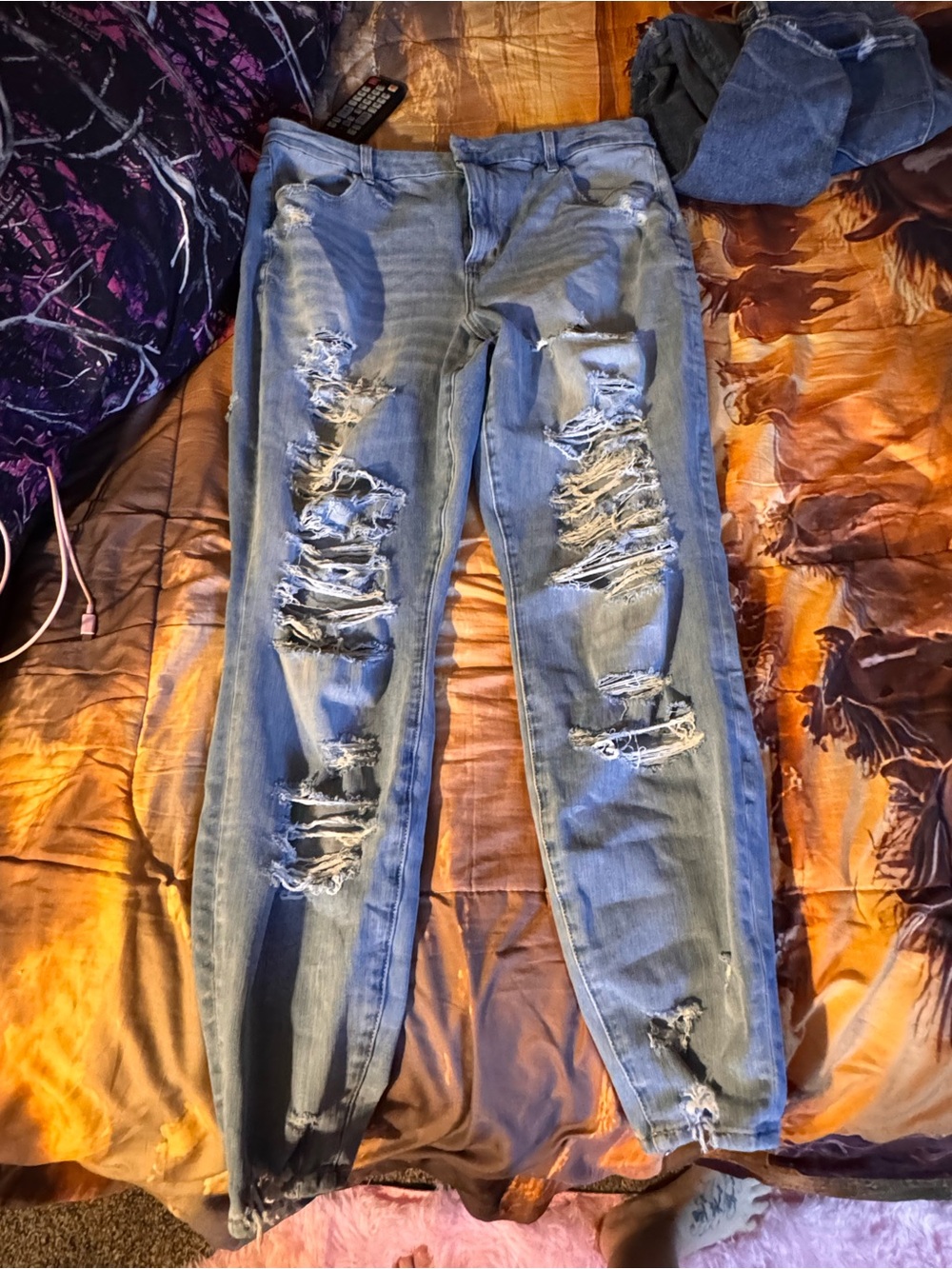 American Eagle Outfitters Light Blue Distressed Boyfriend Jeans